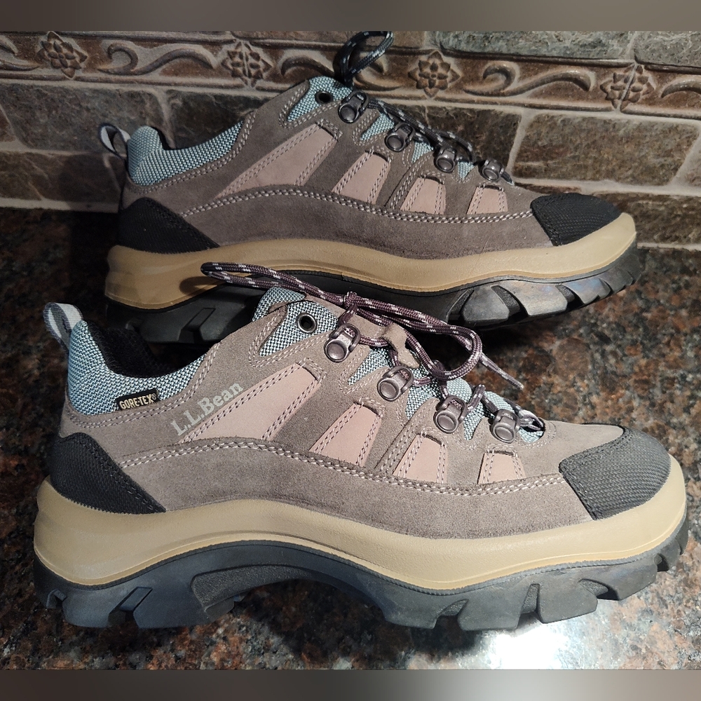 EUC L.L.Bean Women's Taupe/Blue Cresta Hiking Shoes/Boots,GORE-TEX,Made In Italy